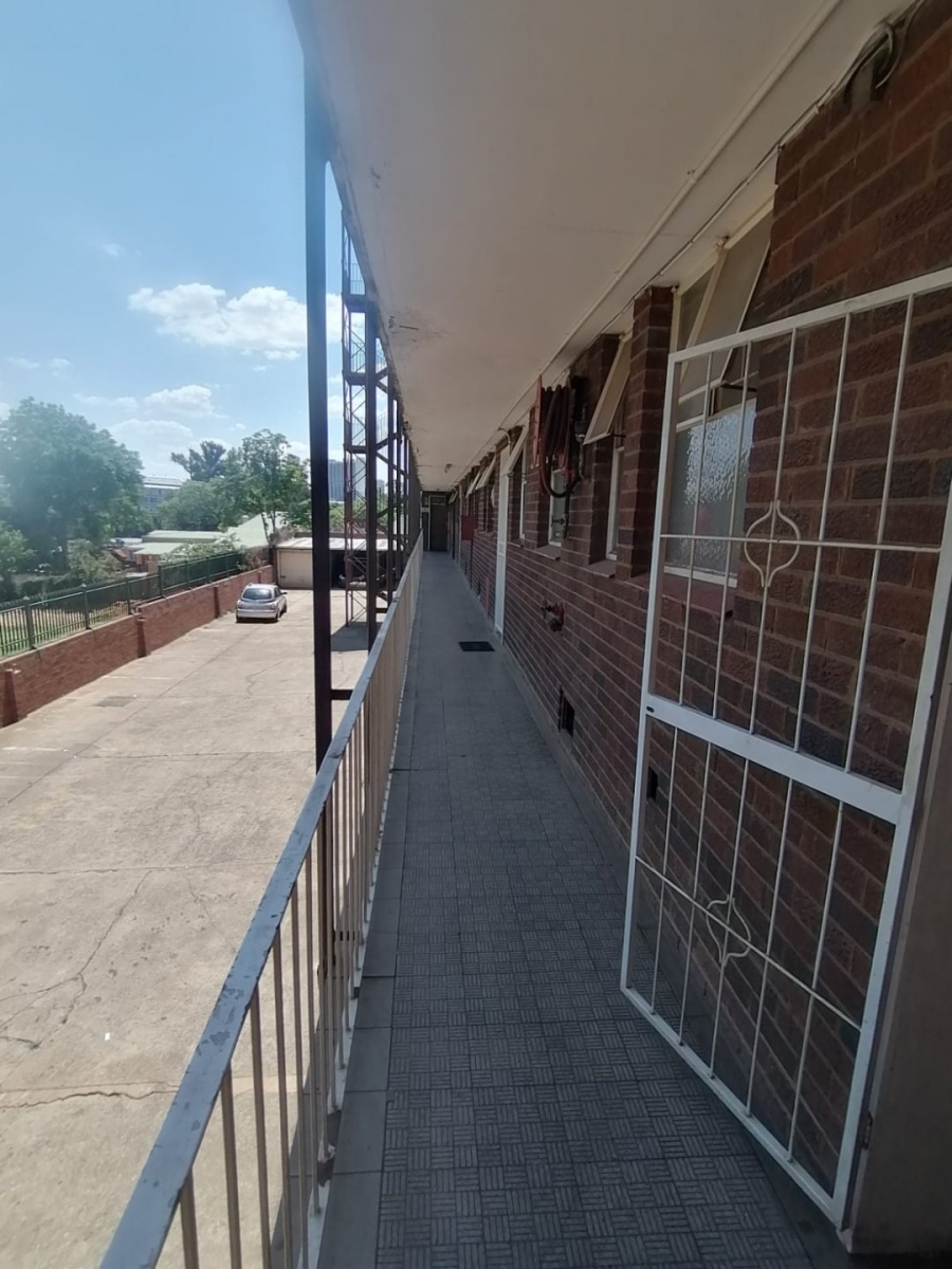 2 Bedroom Property for Sale in Sunnyside Gauteng