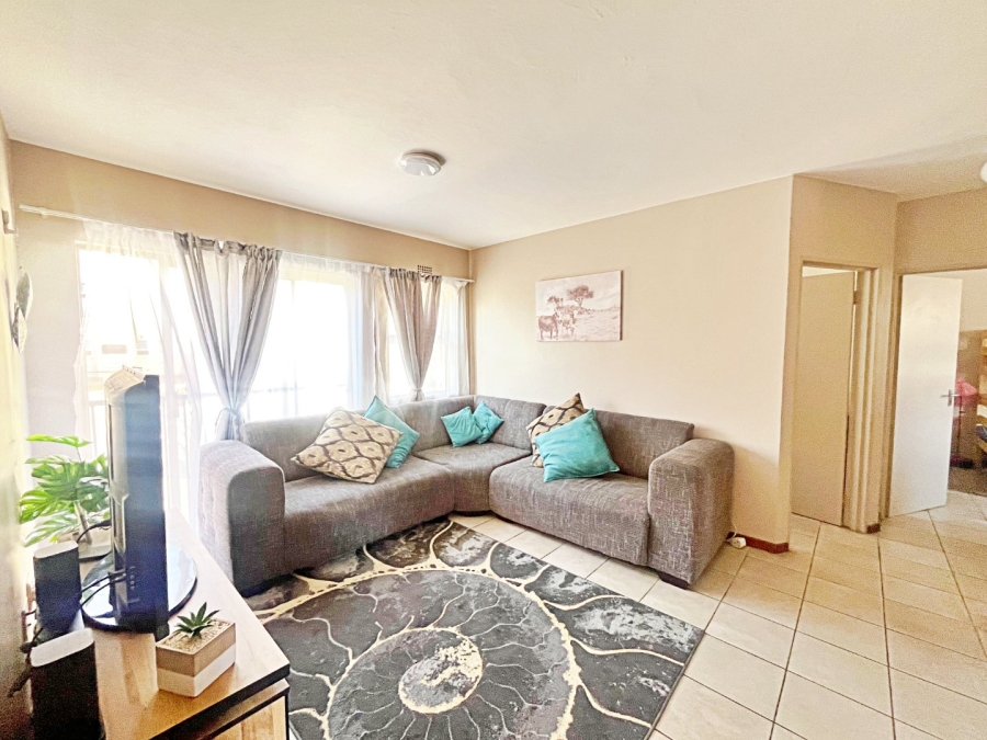 2 Bedroom Property for Sale in Kosmosdal Gauteng