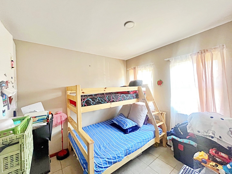 2 Bedroom Property for Sale in Kosmosdal Gauteng