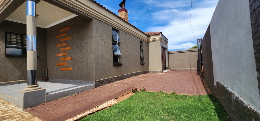 3 Bedroom Property for Sale in Protea Glen Gauteng