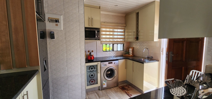 3 Bedroom Property for Sale in Protea Glen Gauteng