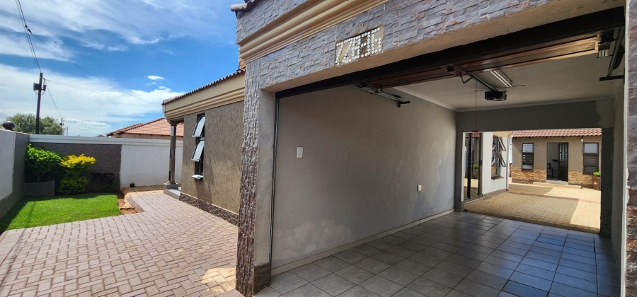 3 Bedroom Property for Sale in Protea Glen Gauteng