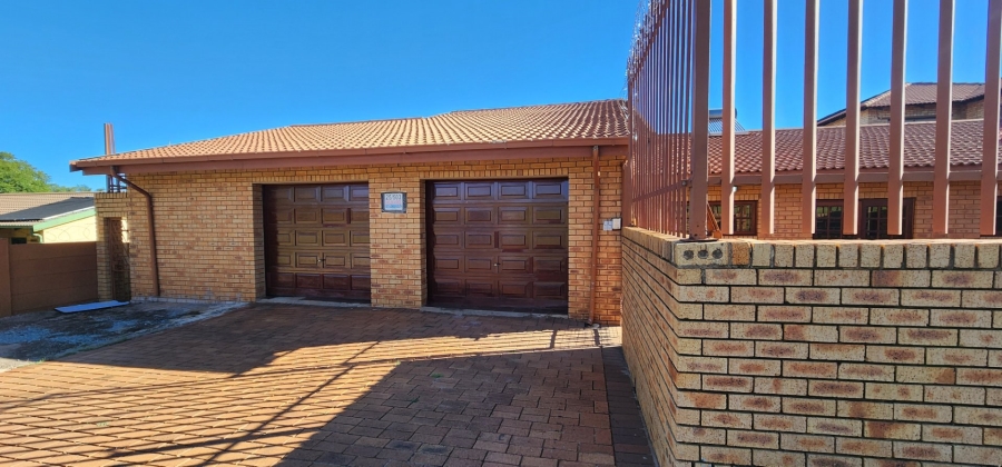 10 Bedroom Property for Sale in Lenasia Ext 1 Gauteng