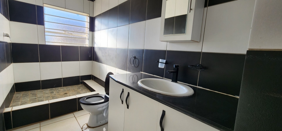 10 Bedroom Property for Sale in Lenasia Ext 1 Gauteng