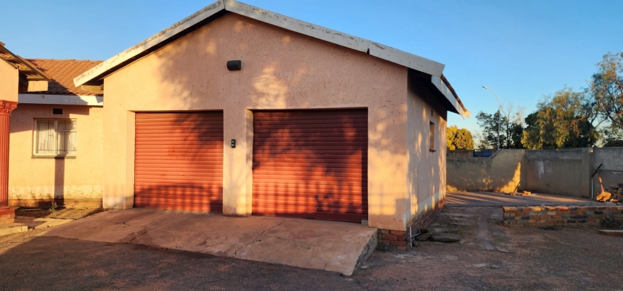 4 Bedroom Property for Sale in Meyerton Park Gauteng