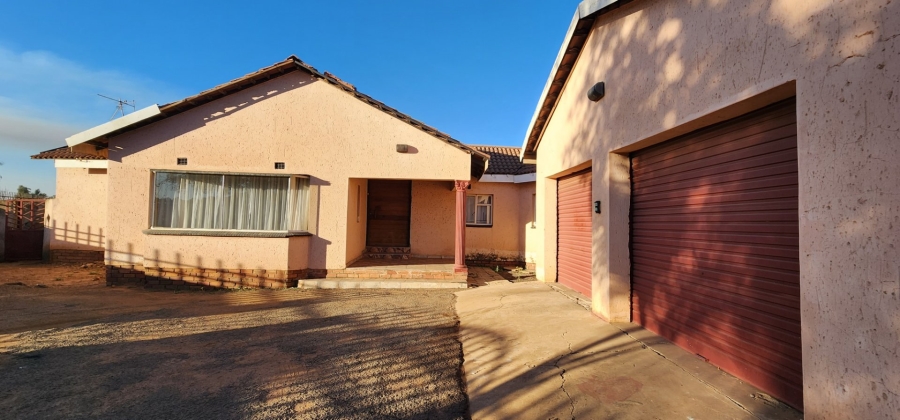 4 Bedroom Property for Sale in Meyerton Park Gauteng