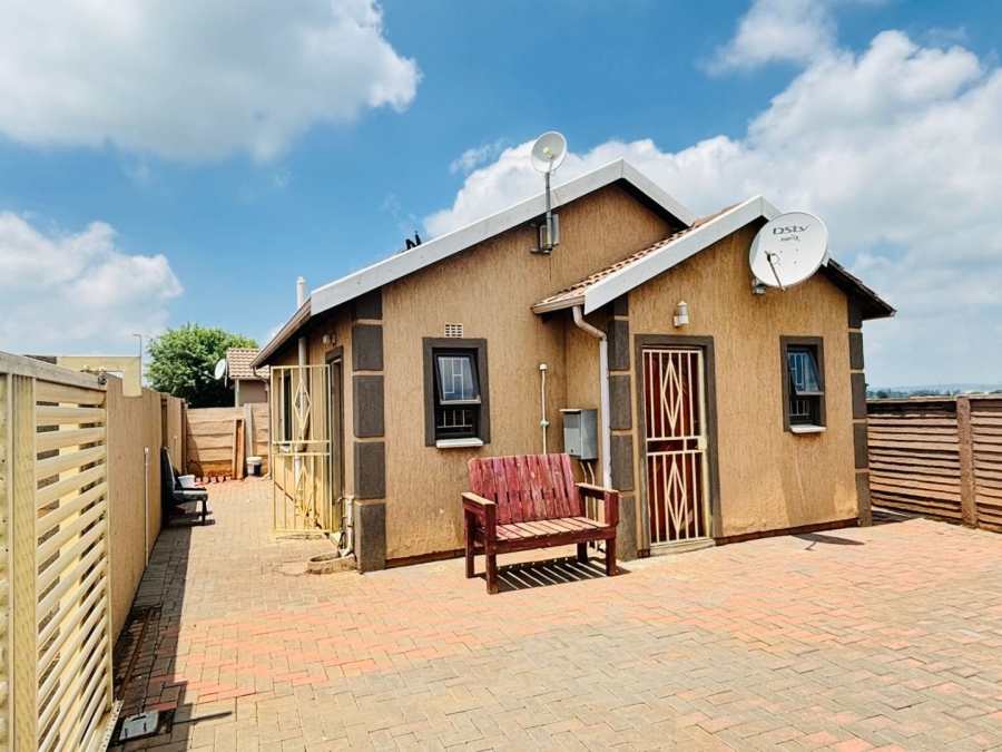 3 Bedroom Property for Sale in Sky City Gauteng