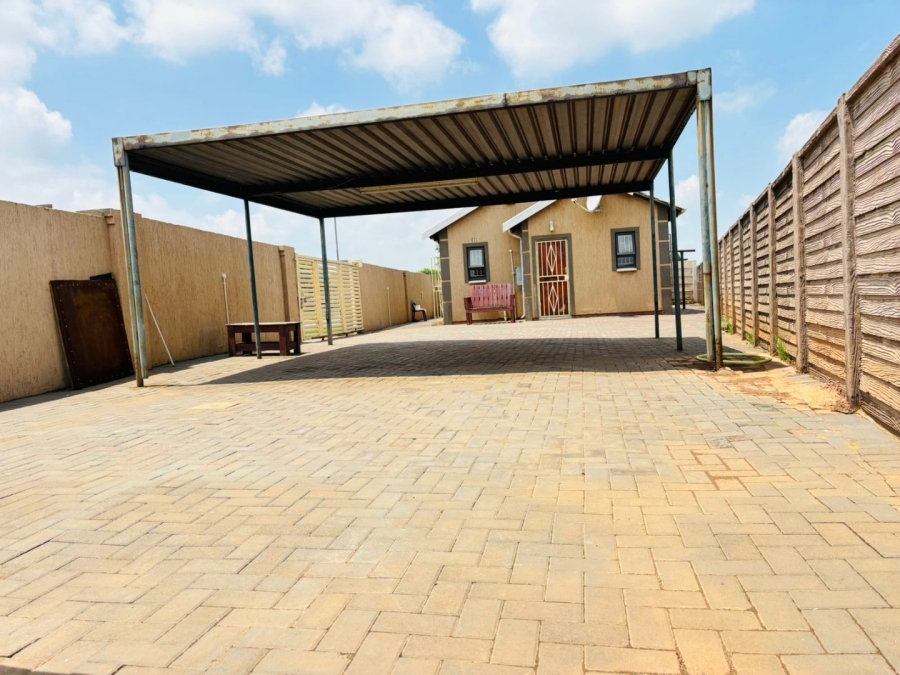 3 Bedroom Property for Sale in Sky City Gauteng