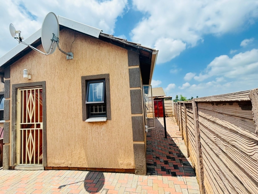 3 Bedroom Property for Sale in Sky City Gauteng