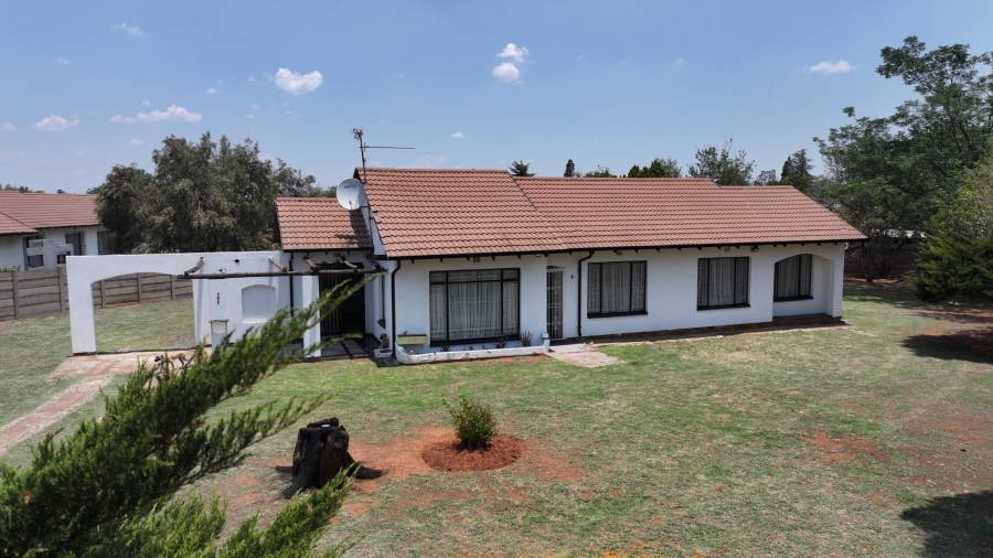 3 Bedroom Property for Sale in Klipwater Gauteng