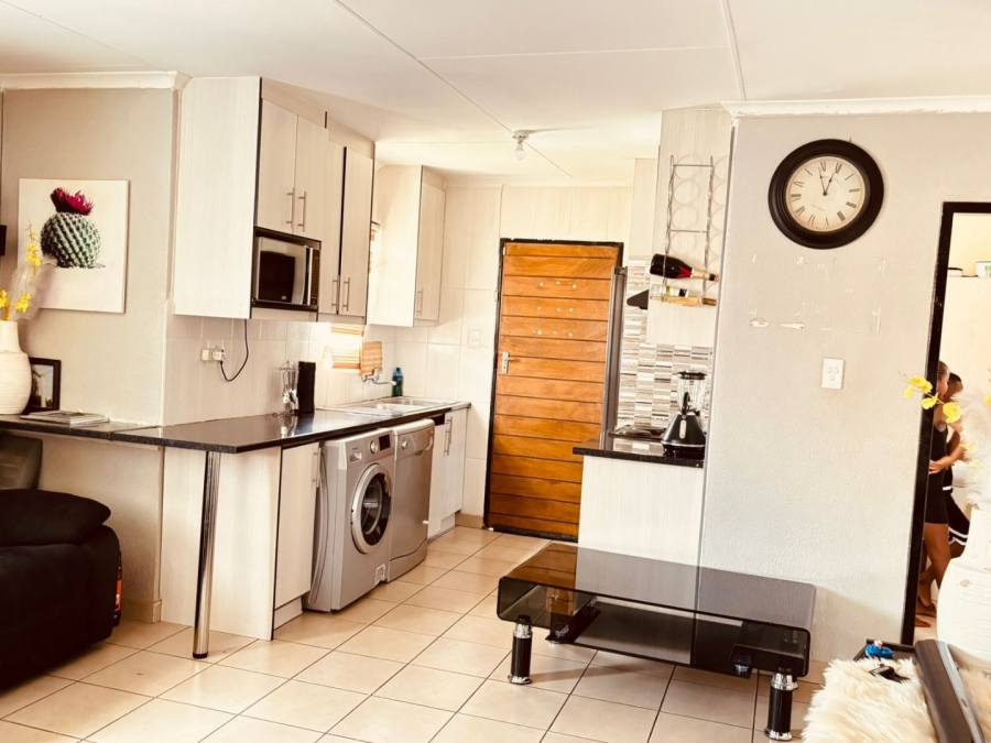 2 Bedroom Property for Sale in Sky City Gauteng