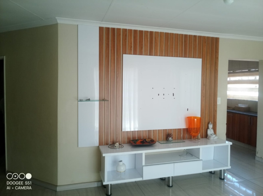 3 Bedroom Property for Sale in Westergloor Gauteng