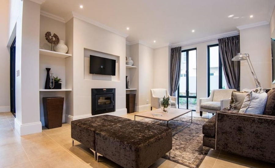 To Let 5 Bedroom Property for Rent in Waterfall Gauteng