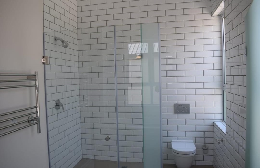 To Let 5 Bedroom Property for Rent in Waterfall Gauteng