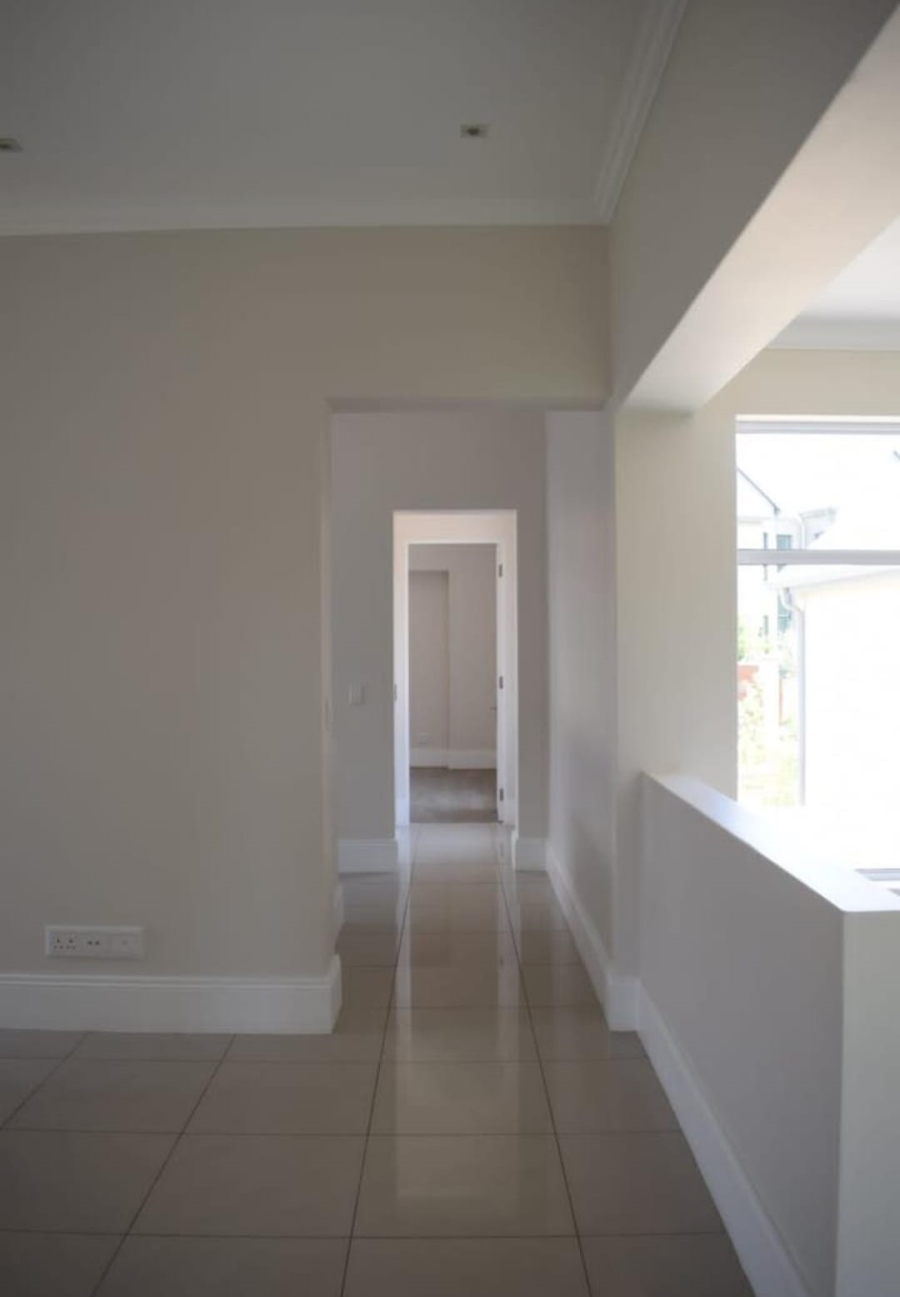 To Let 5 Bedroom Property for Rent in Waterfall Gauteng