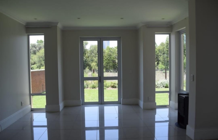 To Let 5 Bedroom Property for Rent in Waterfall Gauteng
