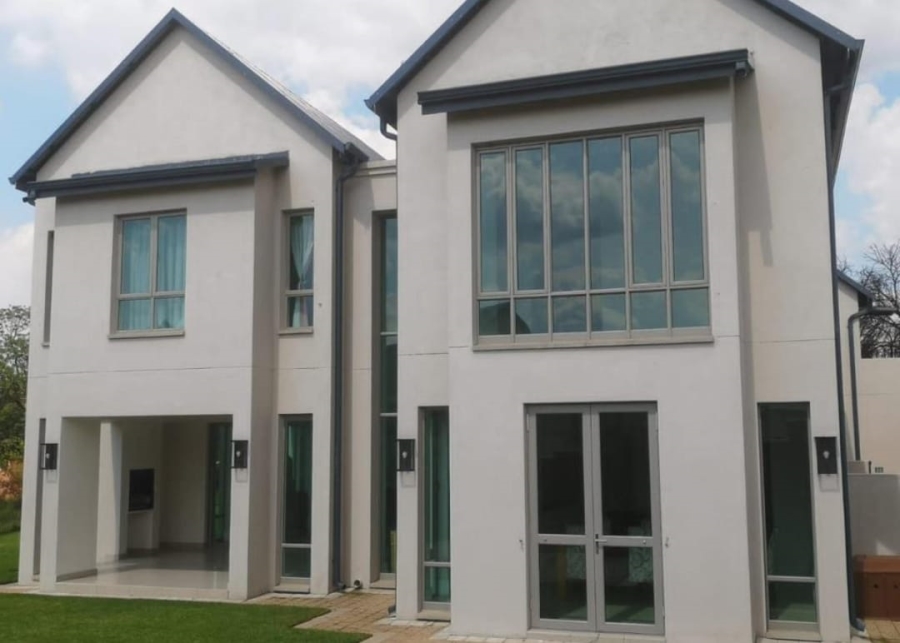 To Let 5 Bedroom Property for Rent in Waterfall Gauteng