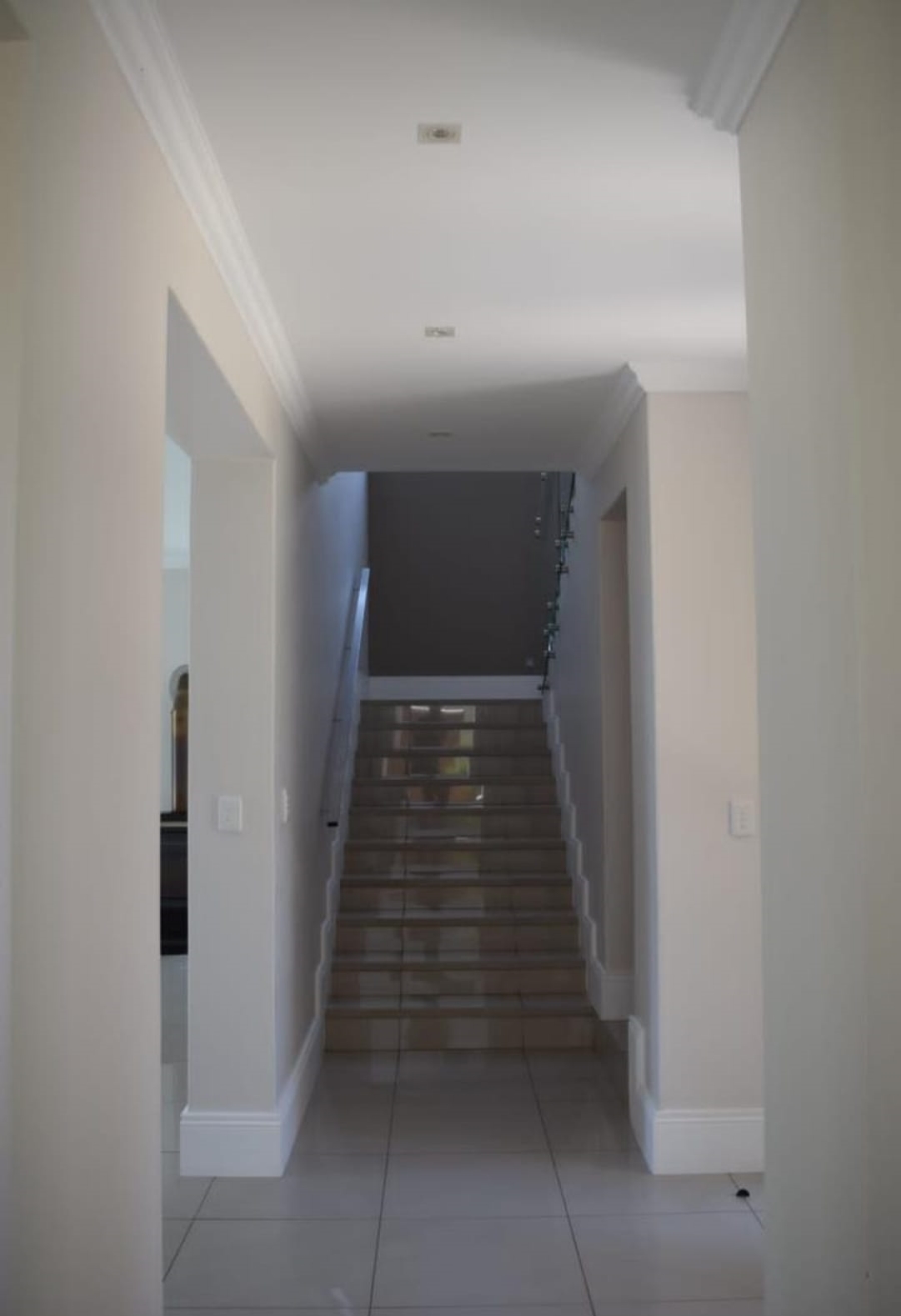 To Let 5 Bedroom Property for Rent in Waterfall Gauteng