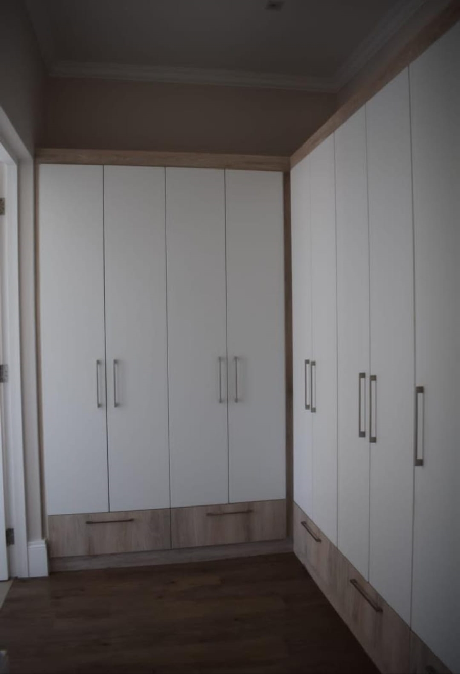 To Let 5 Bedroom Property for Rent in Waterfall Gauteng