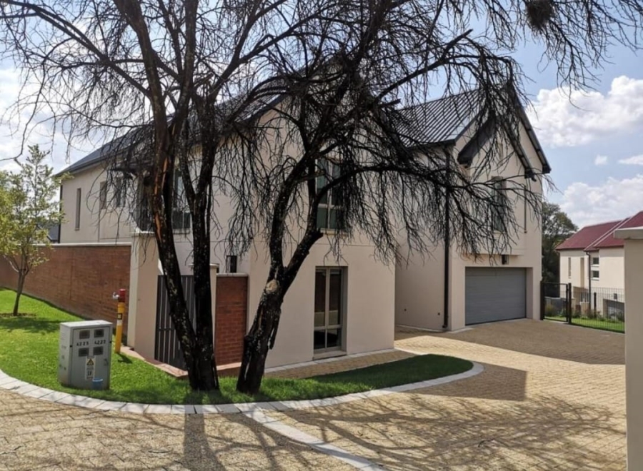 To Let 5 Bedroom Property for Rent in Waterfall Gauteng