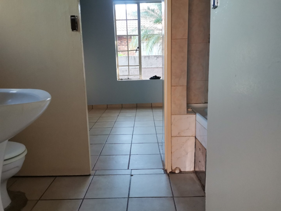 To Let 2 Bedroom Property for Rent in Hesteapark Gauteng