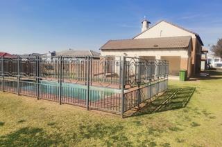  Bedroom Property for Sale in The Orchards Gauteng