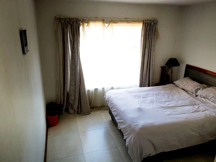 2 Bedroom Property for Sale in Northcliff Gauteng