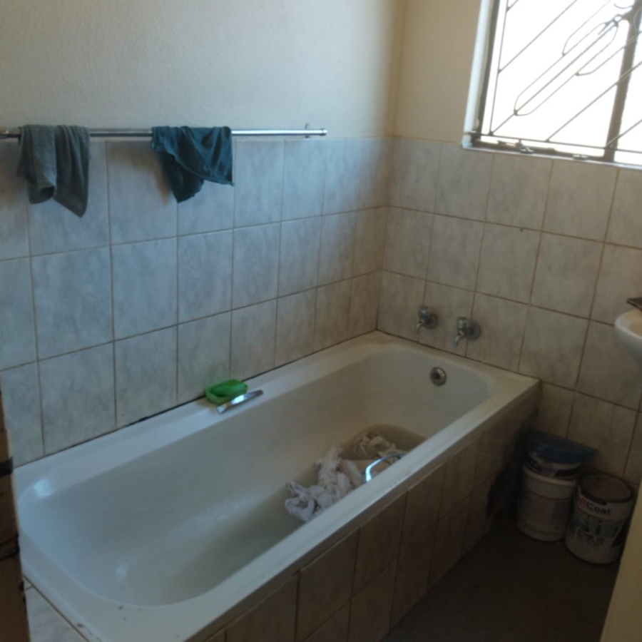 To Let 2 Bedroom Property for Rent in Dawn Park Gauteng