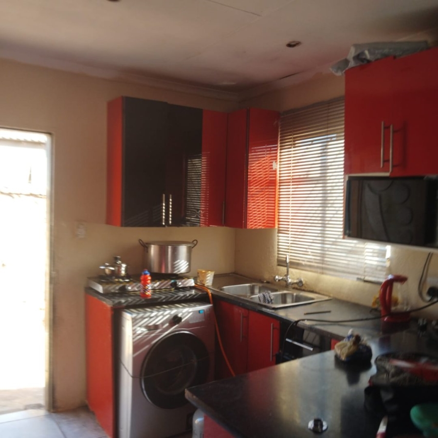 To Let 2 Bedroom Property for Rent in Dawn Park Gauteng