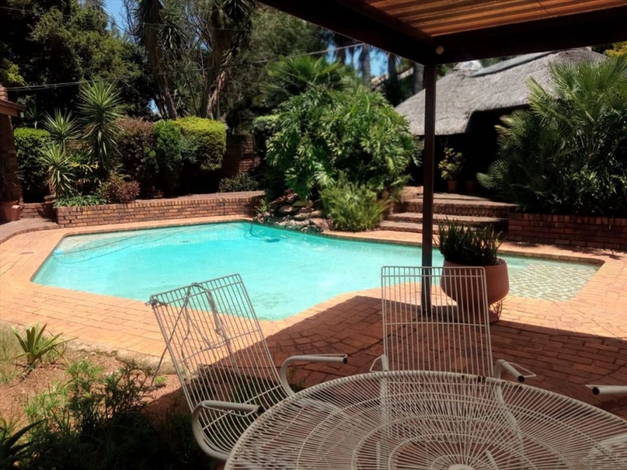 3 Bedroom Property for Sale in Glen Marais Gauteng