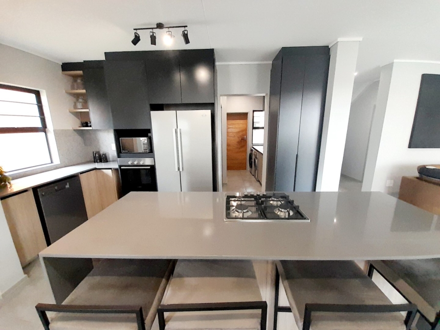 4 Bedroom Property for Sale in Rooihuiskraal North Gauteng