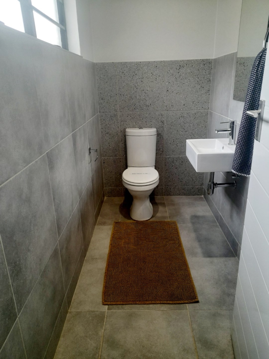 4 Bedroom Property for Sale in Rooihuiskraal North Gauteng