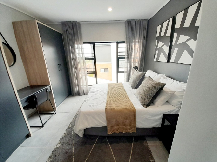 4 Bedroom Property for Sale in Rooihuiskraal North Gauteng