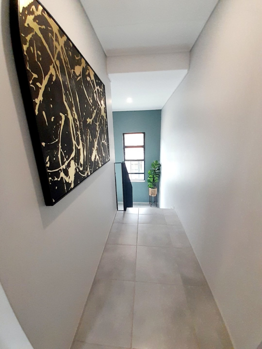 4 Bedroom Property for Sale in Rooihuiskraal North Gauteng