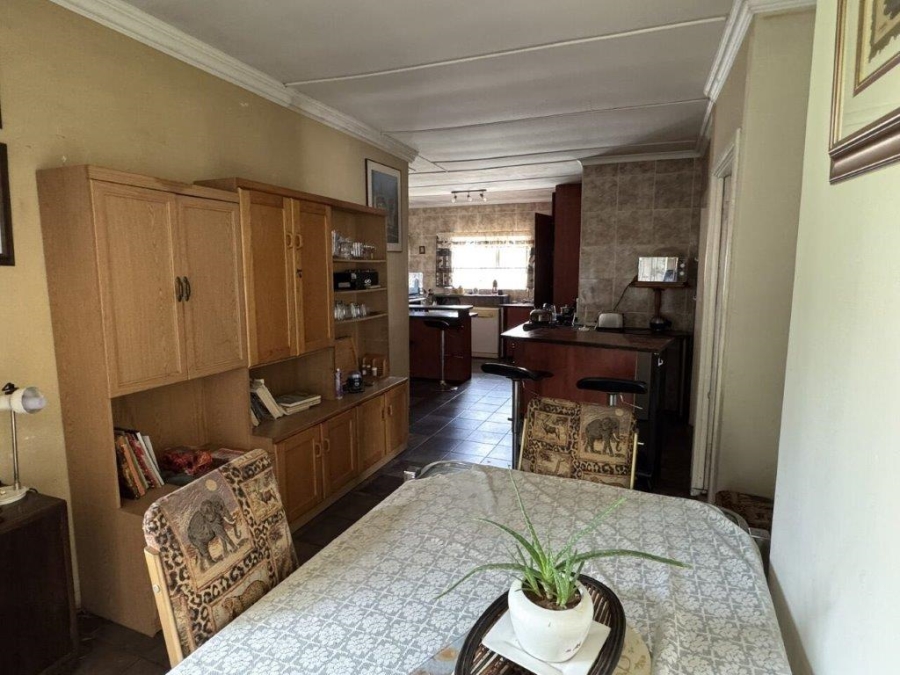 7 Bedroom Property for Sale in Birchleigh Gauteng