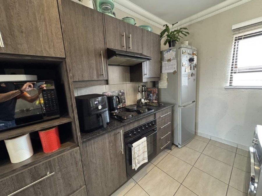 2 Bedroom Property for Sale in Terenure Gauteng