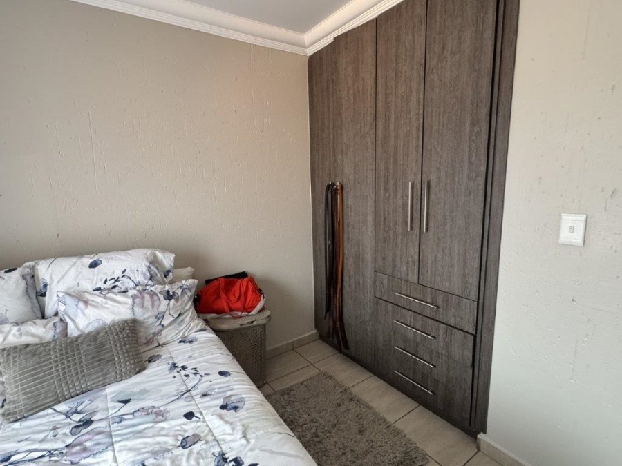 2 Bedroom Property for Sale in Terenure Gauteng