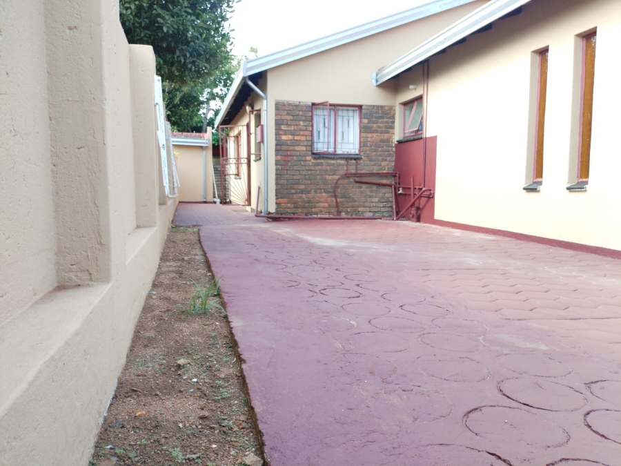 3 Bedroom Property for Sale in Soshanguve G Gauteng