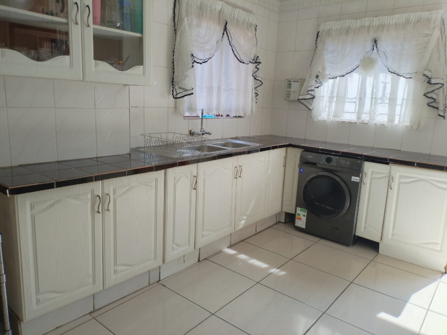 3 Bedroom Property for Sale in Soshanguve G Gauteng