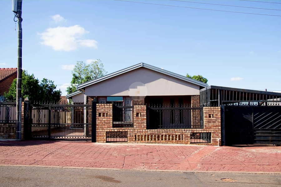 3 Bedroom Property for Sale in Soshanguve G Gauteng