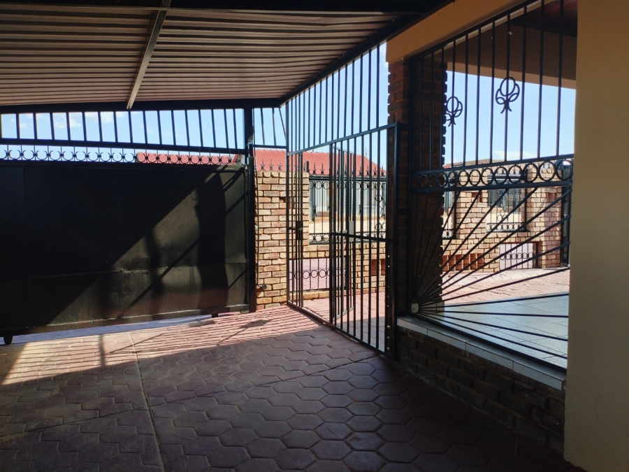 3 Bedroom Property for Sale in Soshanguve G Gauteng