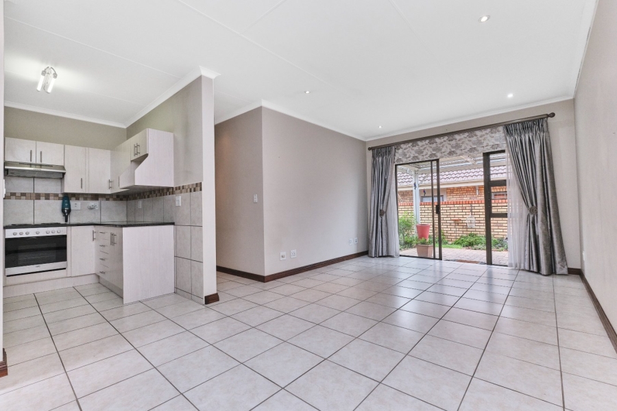 2 Bedroom Property for Sale in Olivedale Gauteng