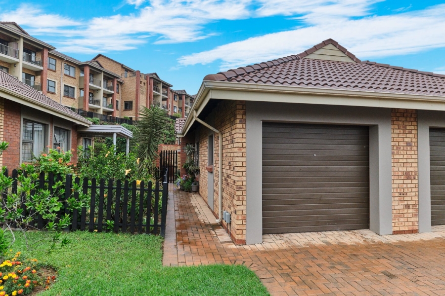 2 Bedroom Property for Sale in Olivedale Gauteng