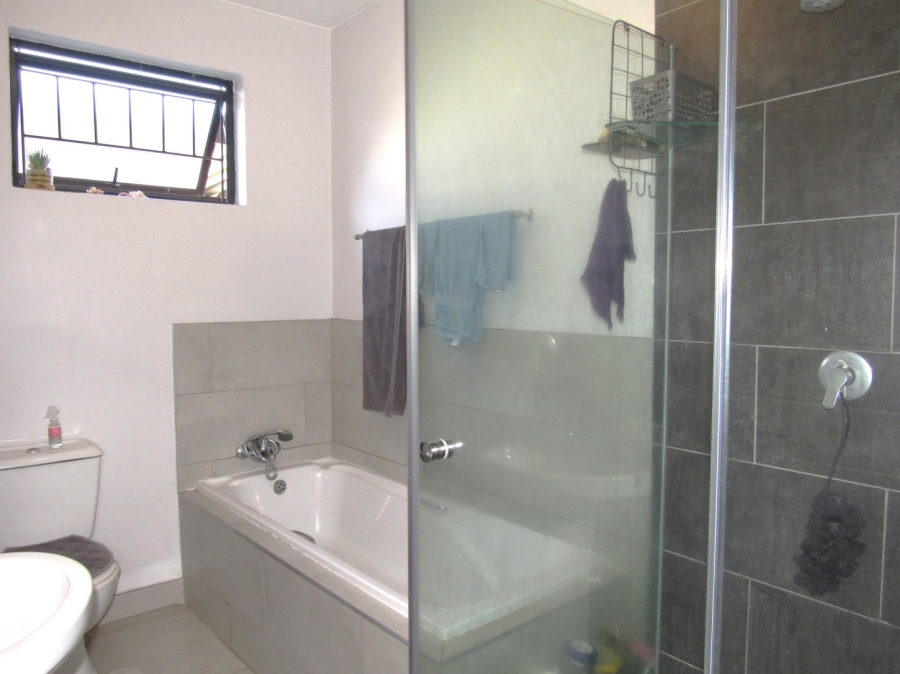 2 Bedroom Property for Sale in Lyttelton Manor Gauteng