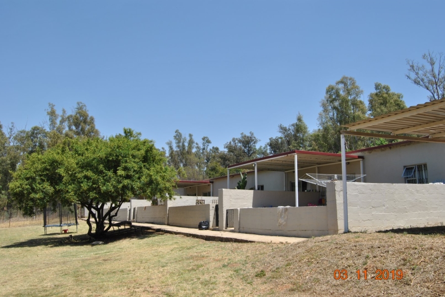  Bedroom Property for Sale in Zwartkops Gauteng