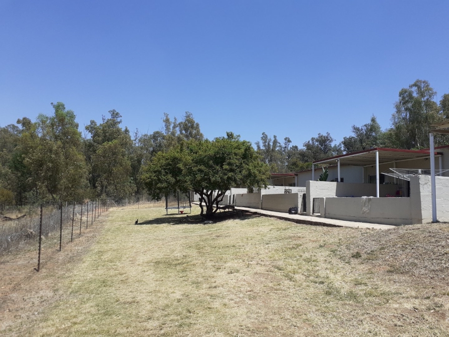  Bedroom Property for Sale in Zwartkops Gauteng