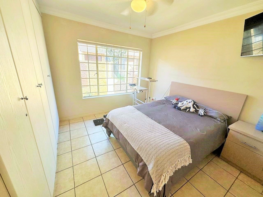 3 Bedroom Property for Sale in The Wilds Gauteng