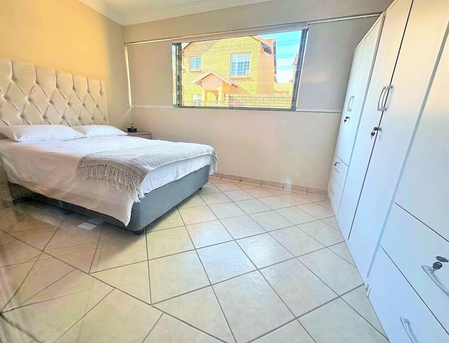 3 Bedroom Property for Sale in The Wilds Gauteng