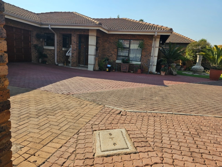 3 Bedroom Property for Sale in Witfield Gauteng