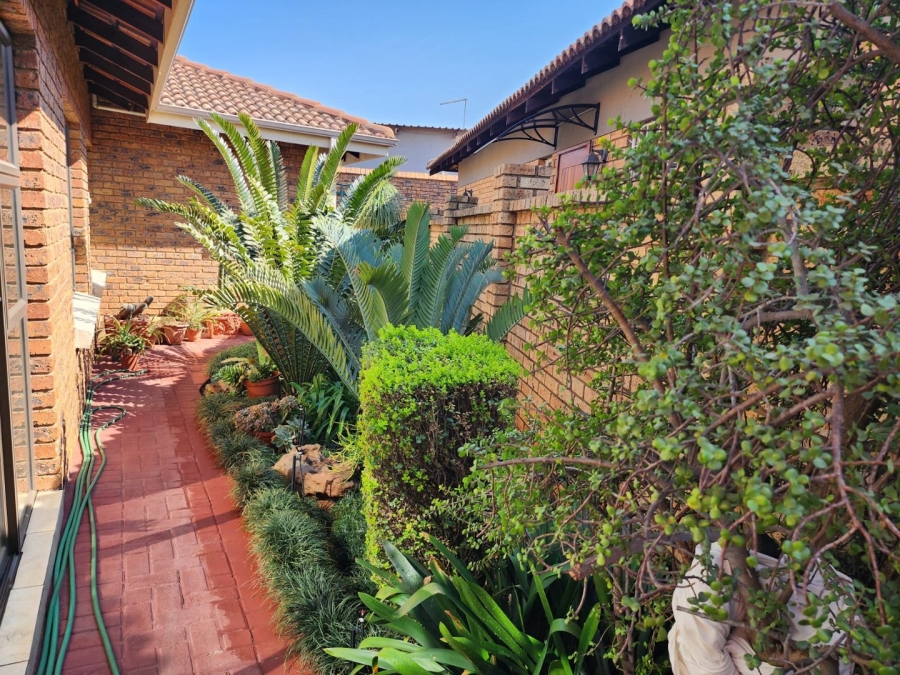 3 Bedroom Property for Sale in Witfield Gauteng